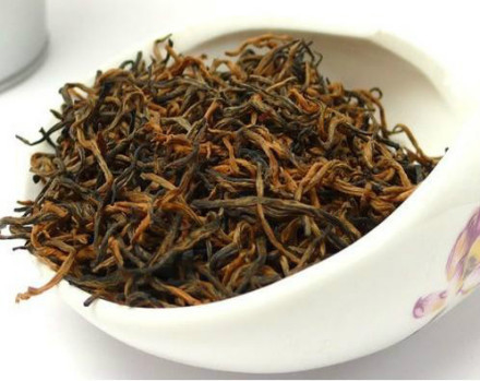 Jin Junmei 80g डिब्बाबंद उपहार बॉक्स चाय wuyi पर्वत फूल छोटे बीज lianyun चाय कारखाने थोक बिक्री