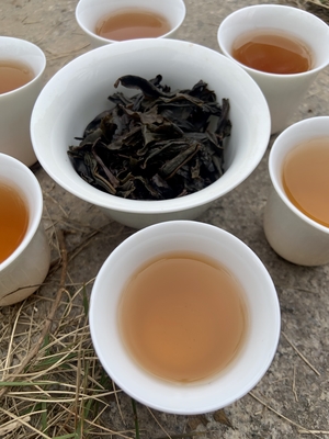 सूखी और ठंडी जगह Feibai Anji सफेद चाय छोटी डिब्बाबंद चाय पीने का समय 2-3 मिनट